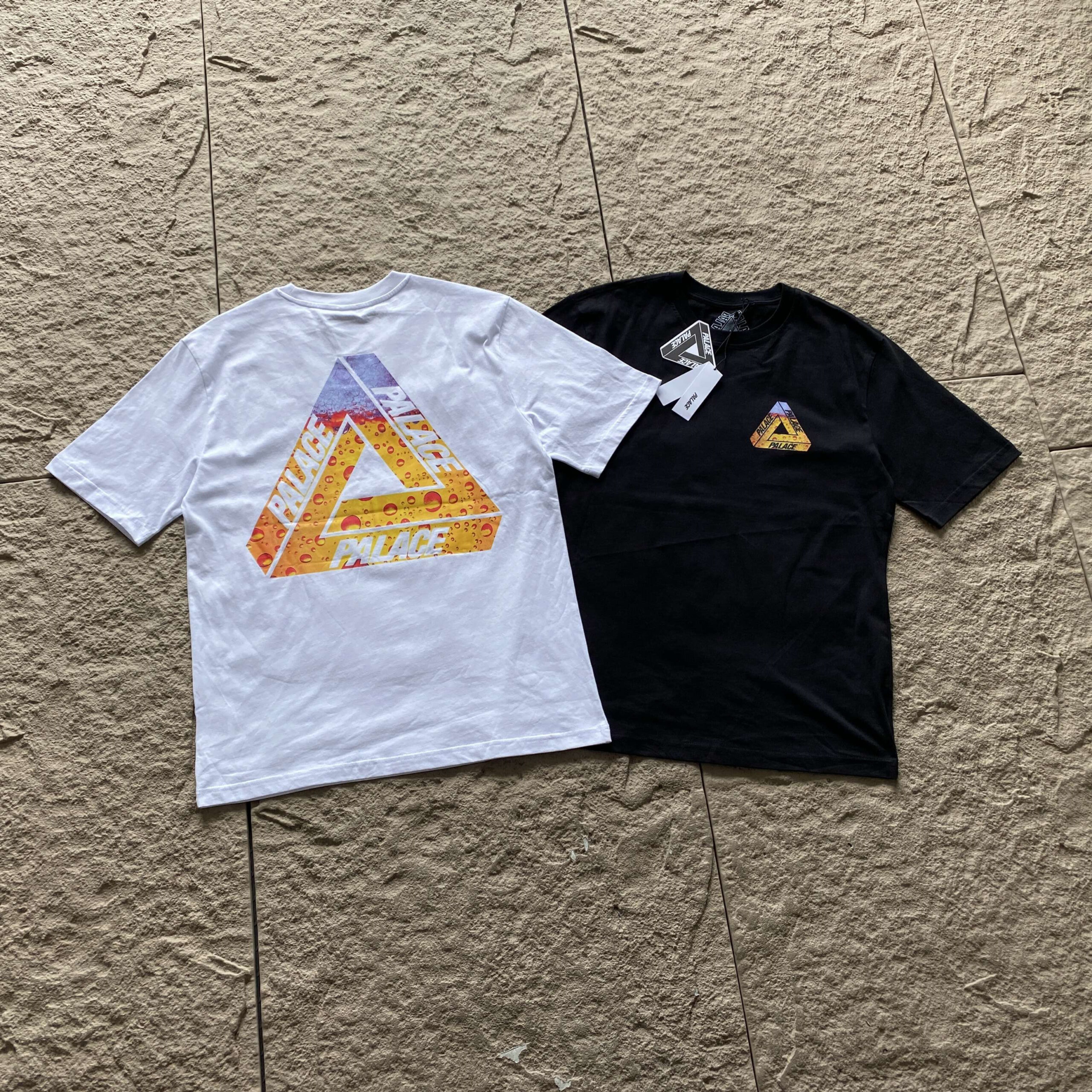 PALACE T-SHIRT