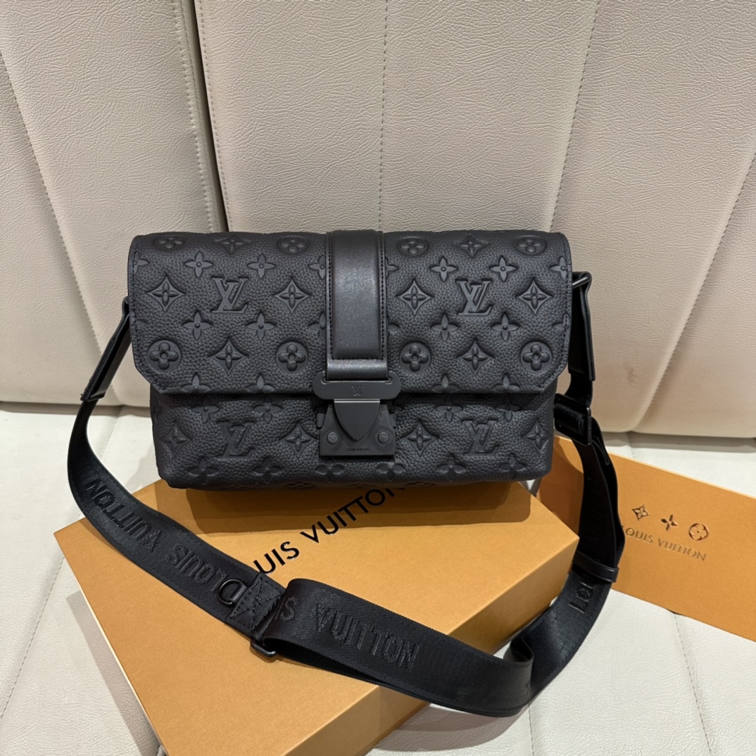 LV BAG