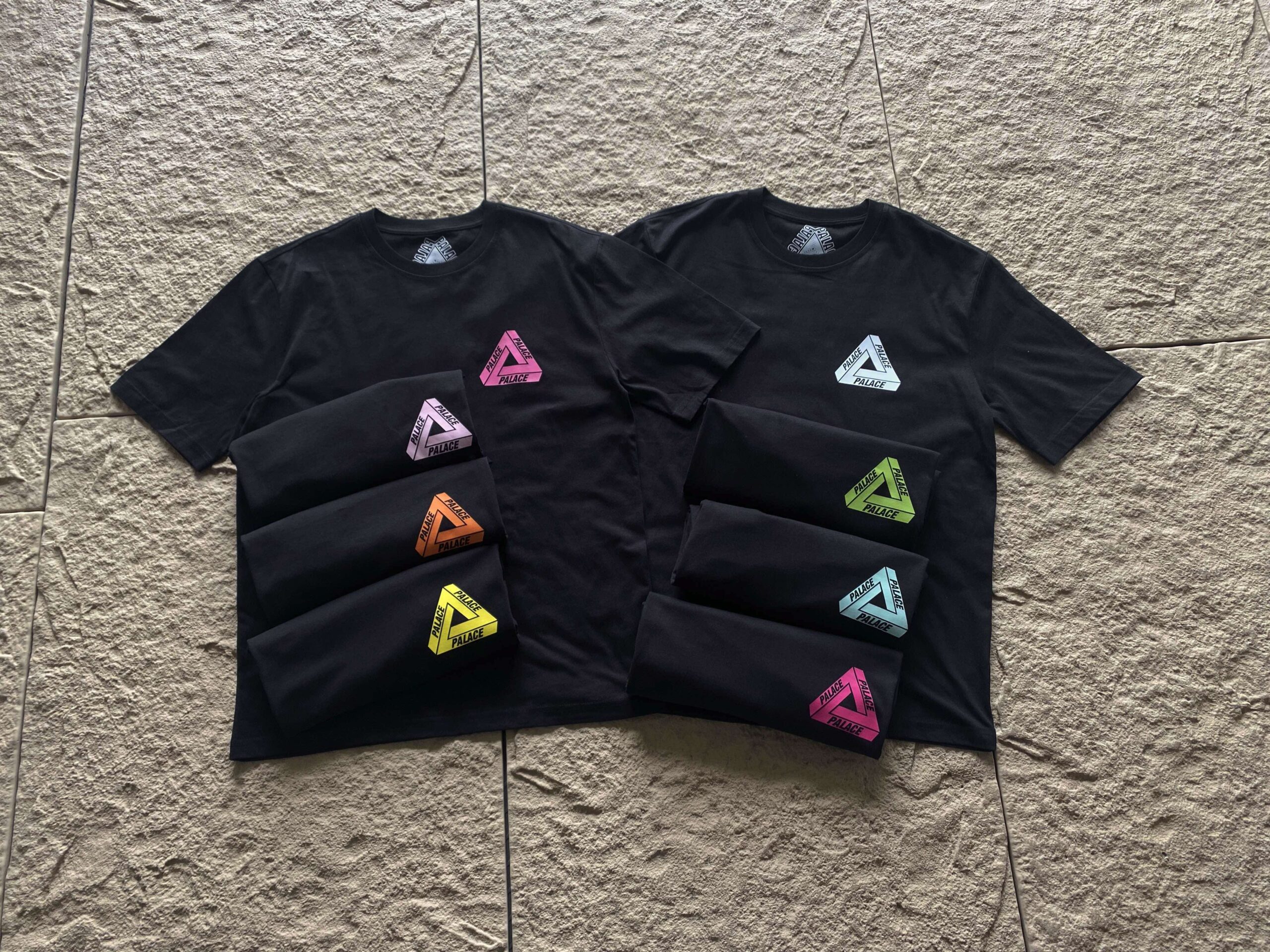 PALACE T-SHIRT