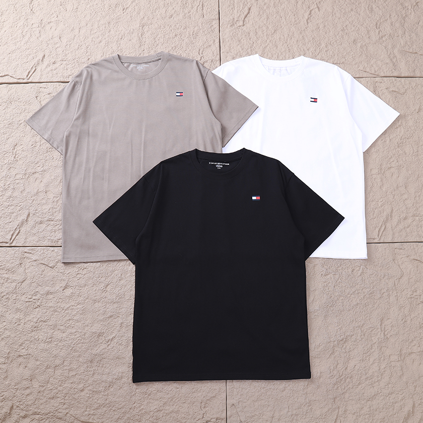TOMMY HILFIGER T-SHIRT