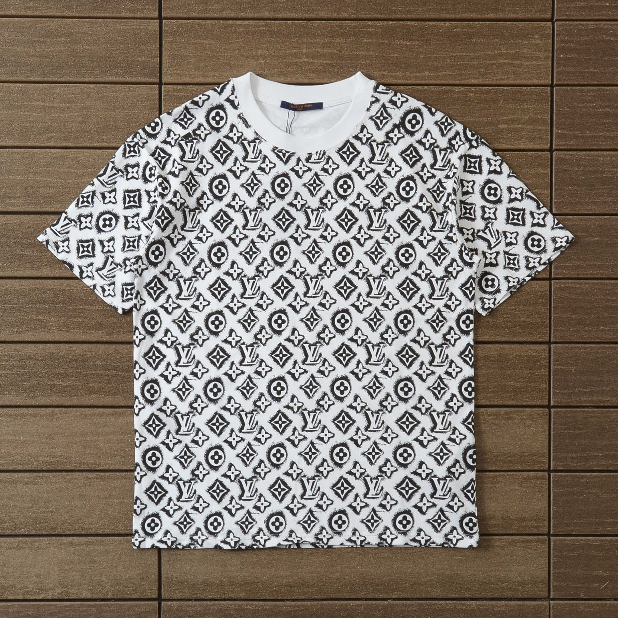 LV T-SHIRT