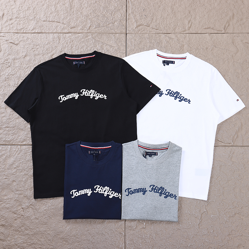 TOMMY HILFIGER T-SHIRT