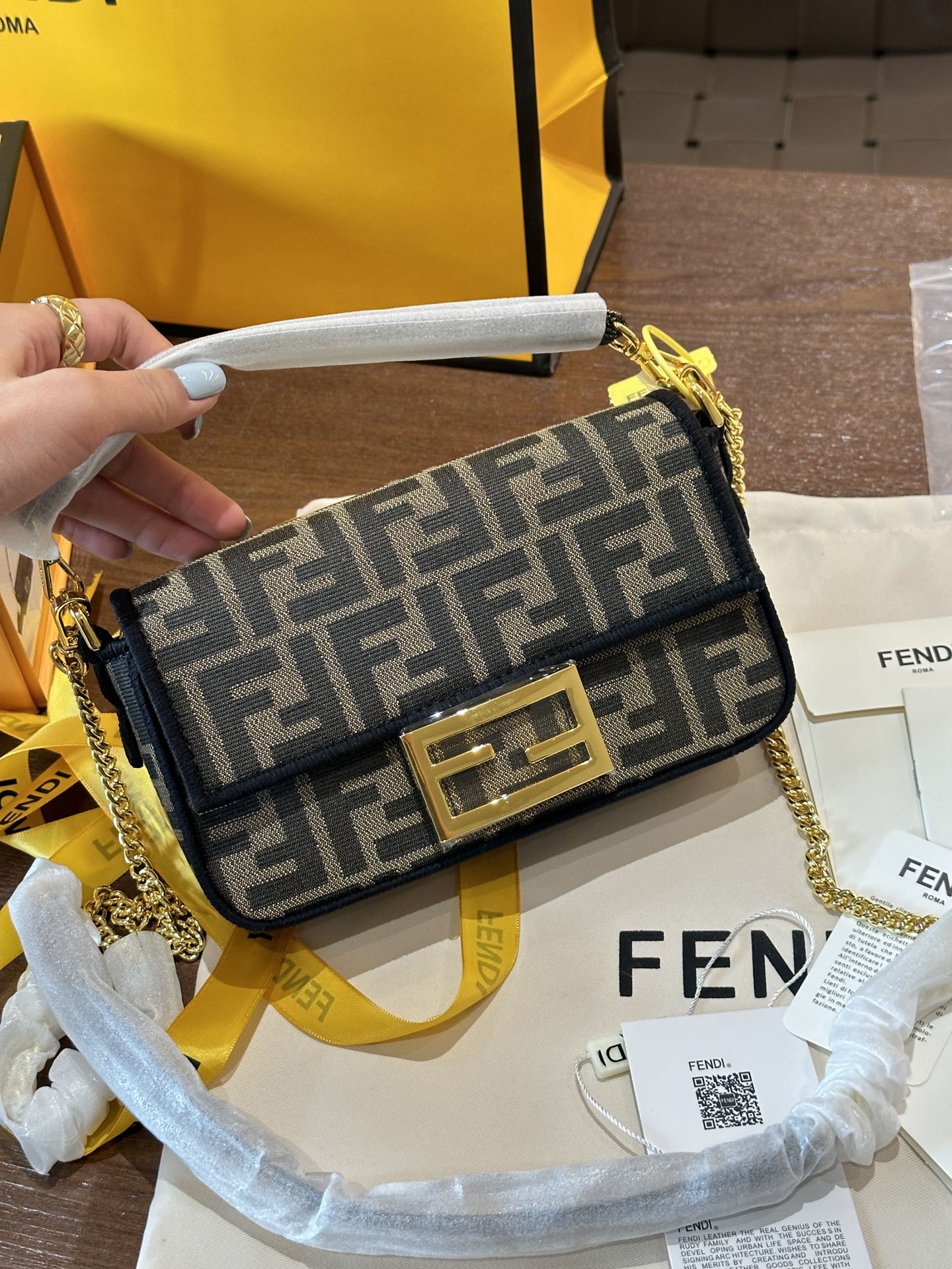 FENDI BAG