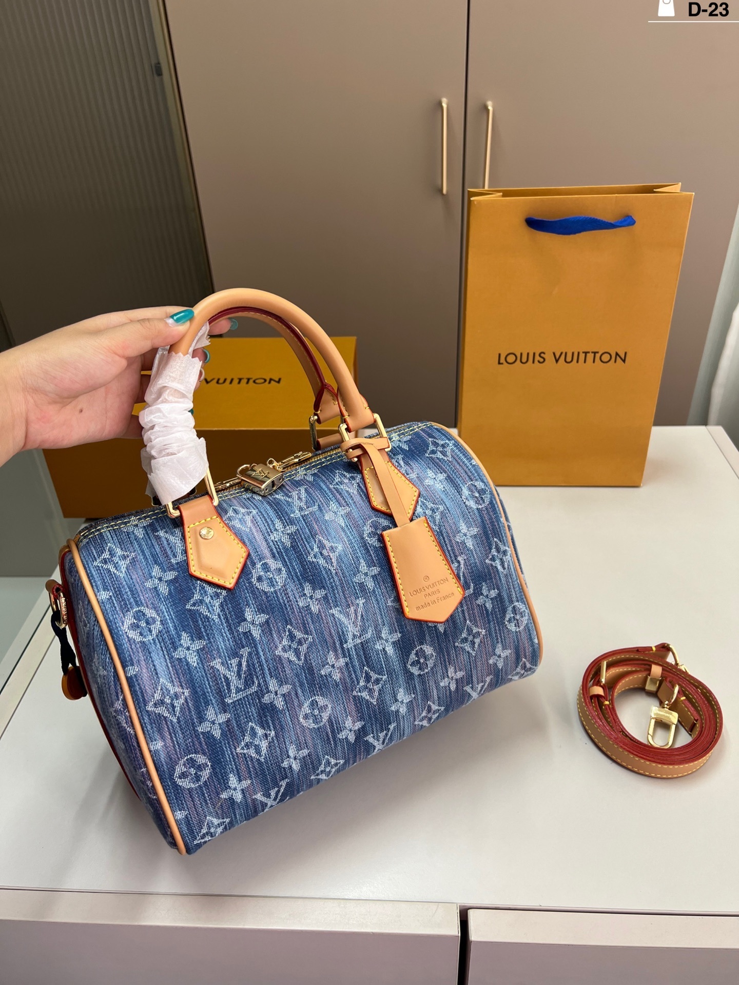 LV BAG