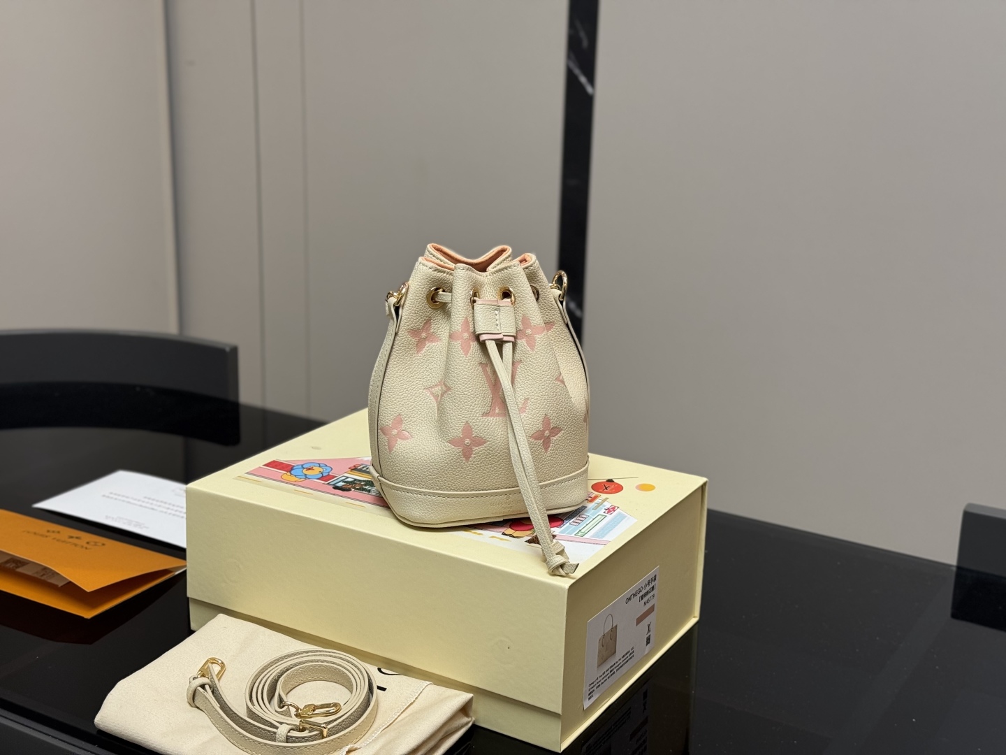 LV BAG