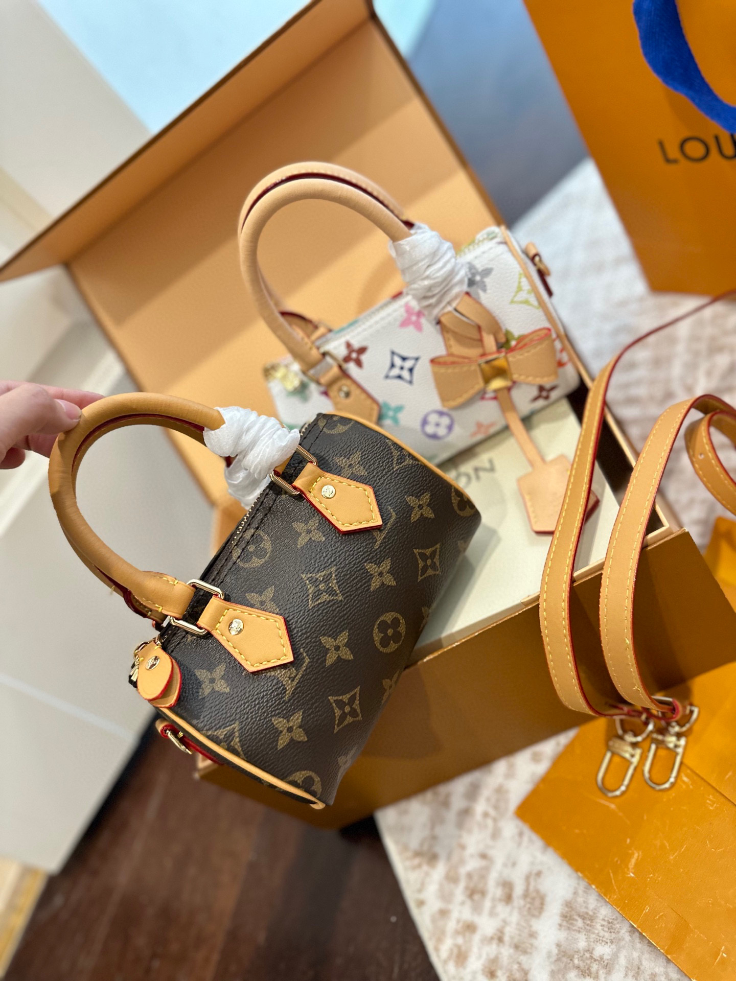 LV BAG