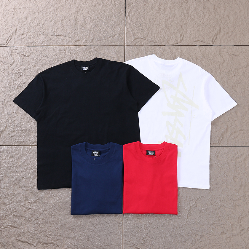 STUSSY T-SHIRT