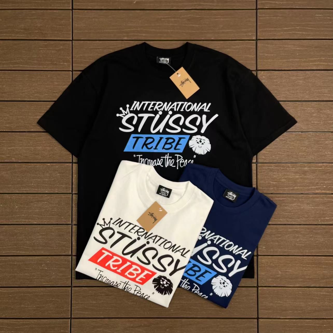 STUSSY T-SHIRT