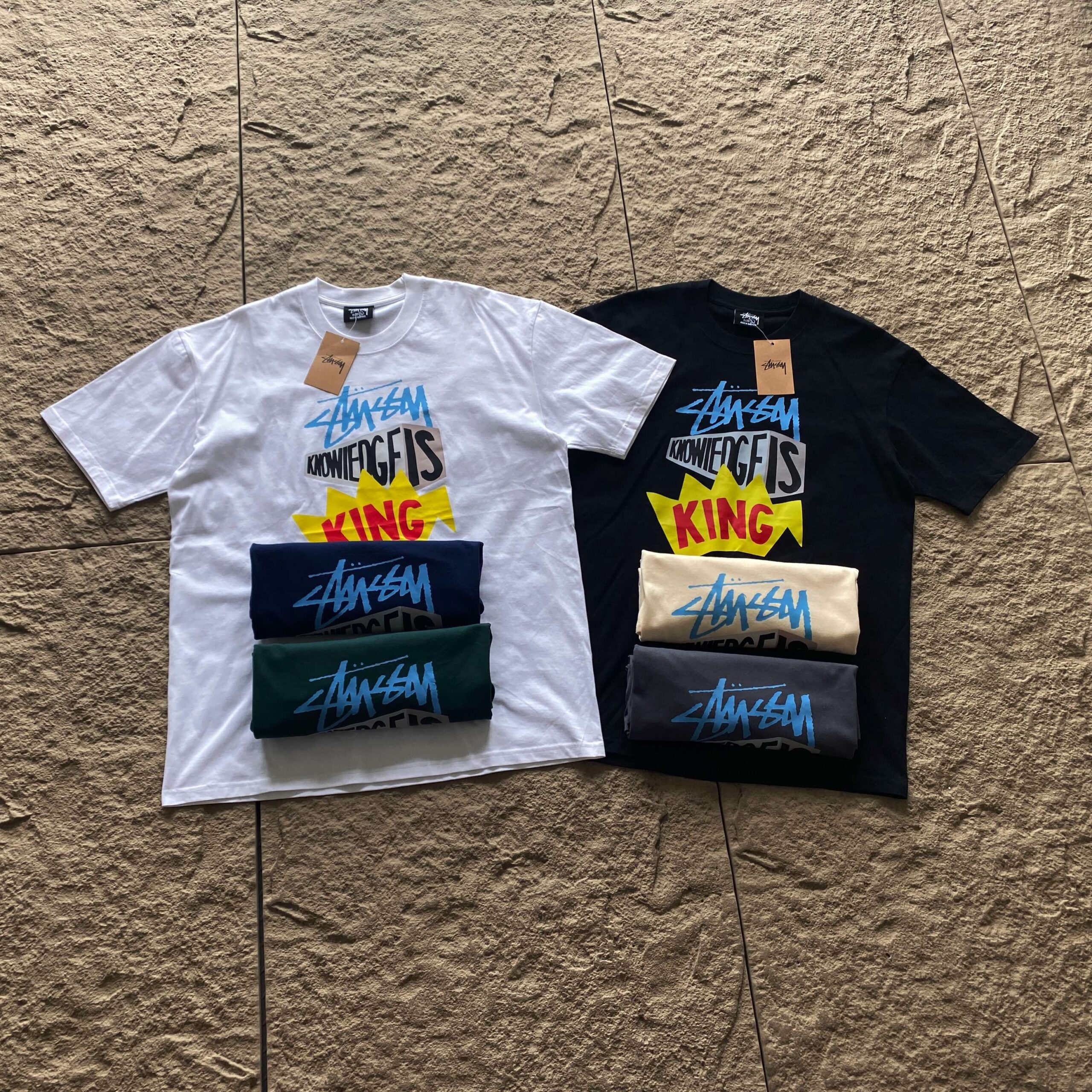 STUSSY T-SHIRT