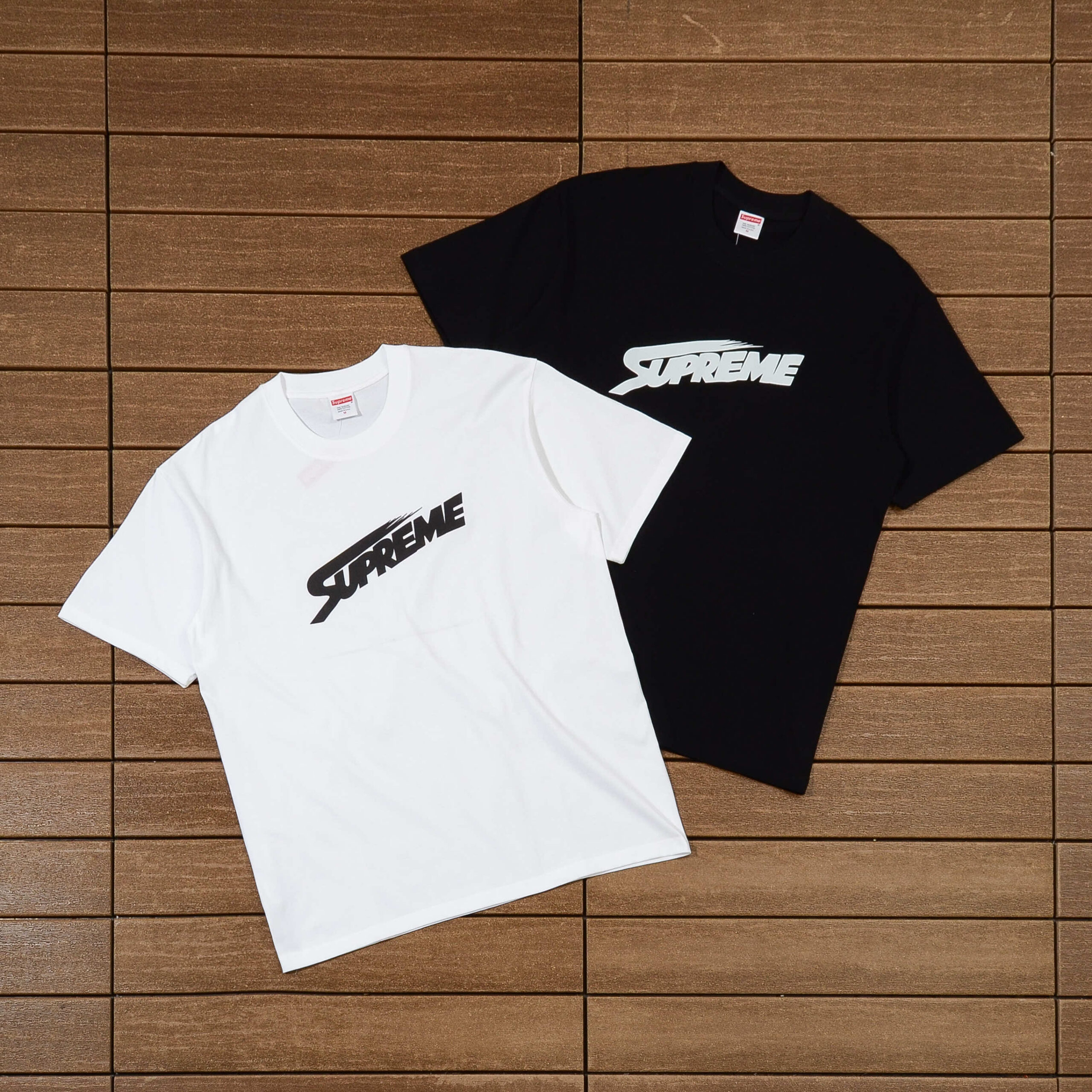 SUPREME T-SHIRT