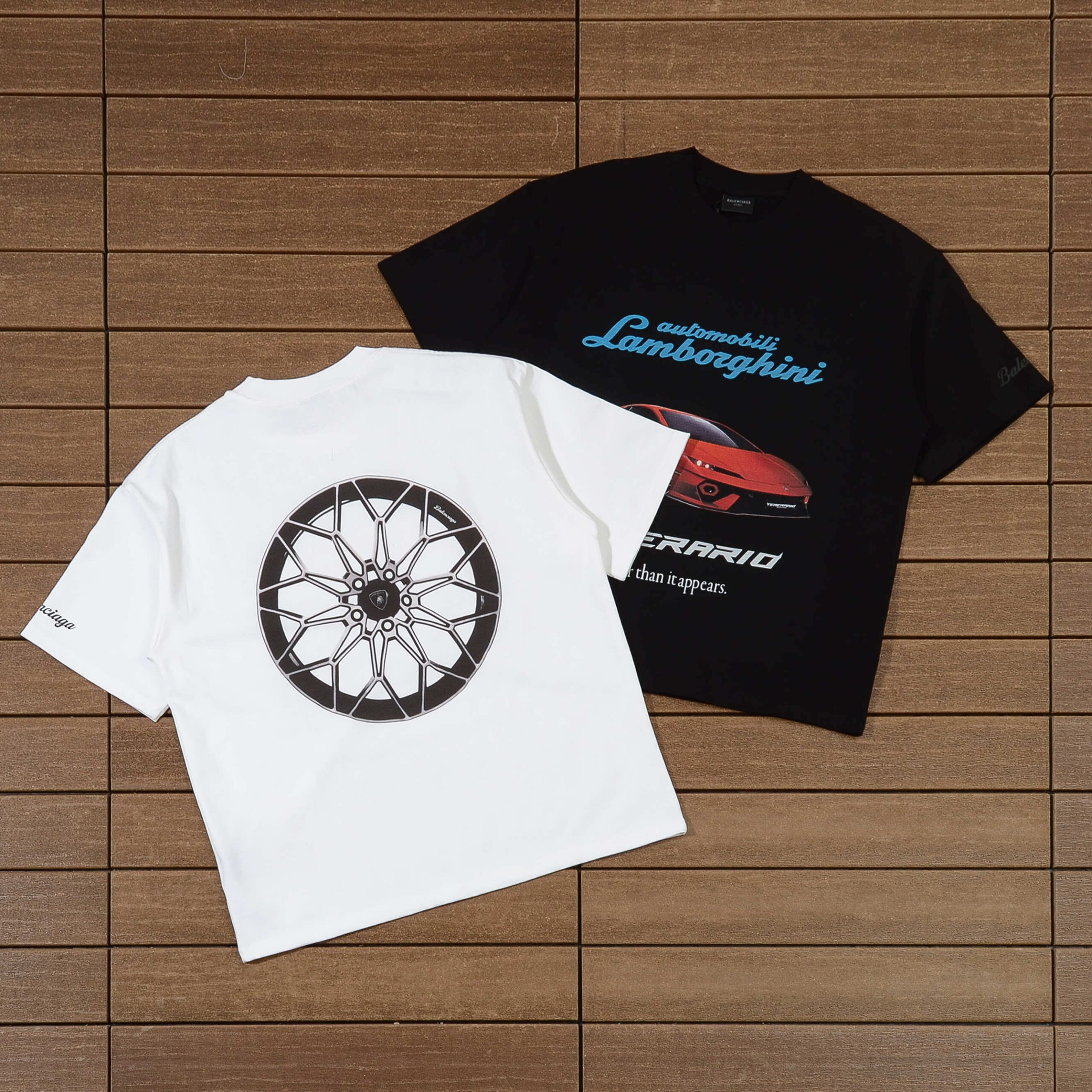 LULULEMON T-SHIRT