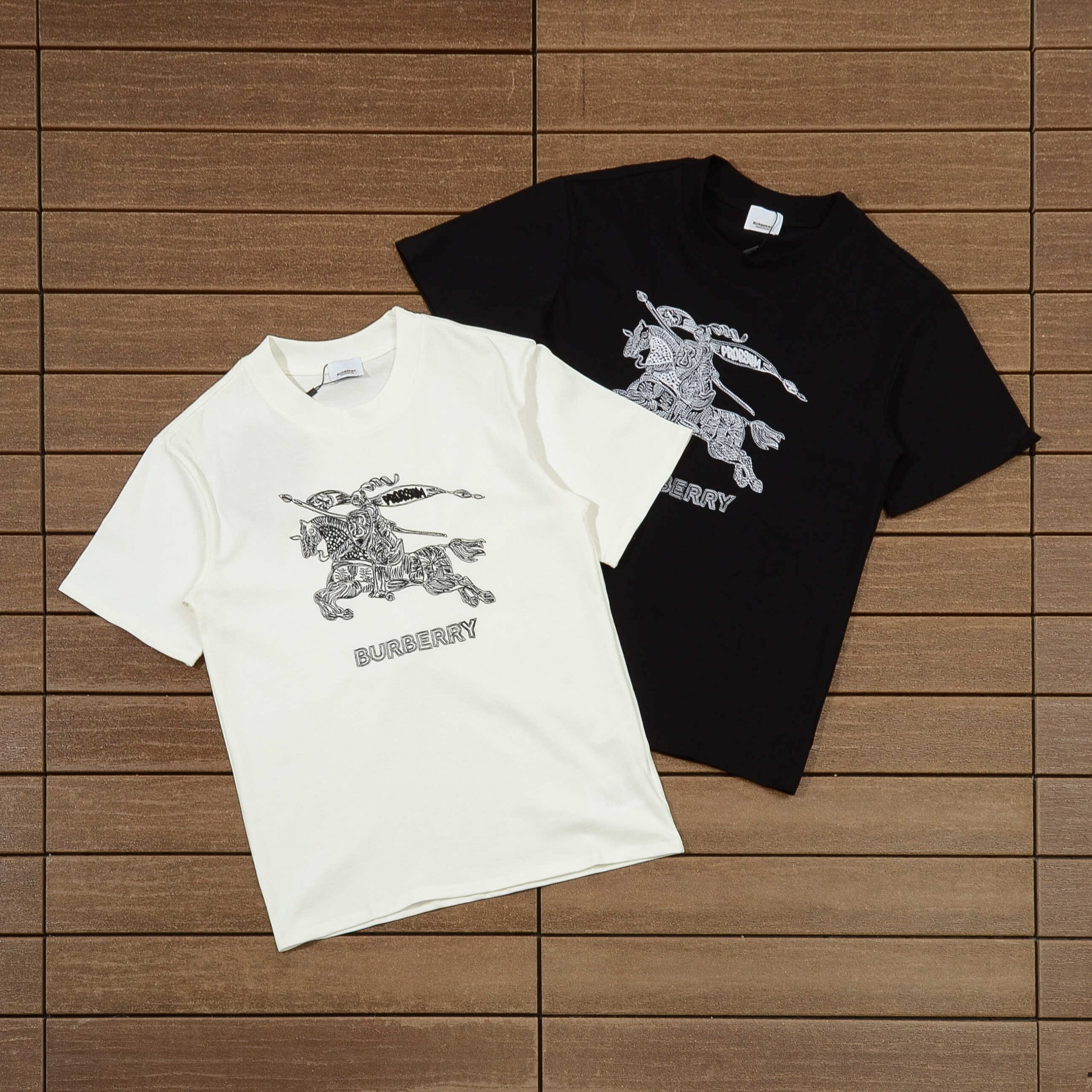 BURBERRY T-SHIRT