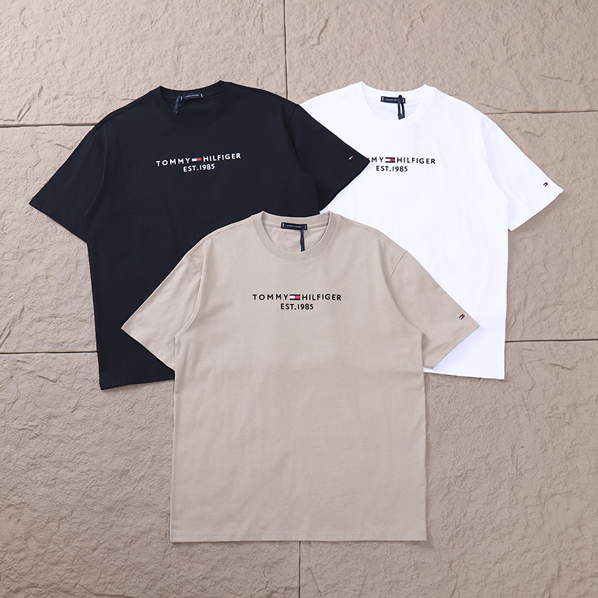 TOMMY HILFIGER T-SHIRT