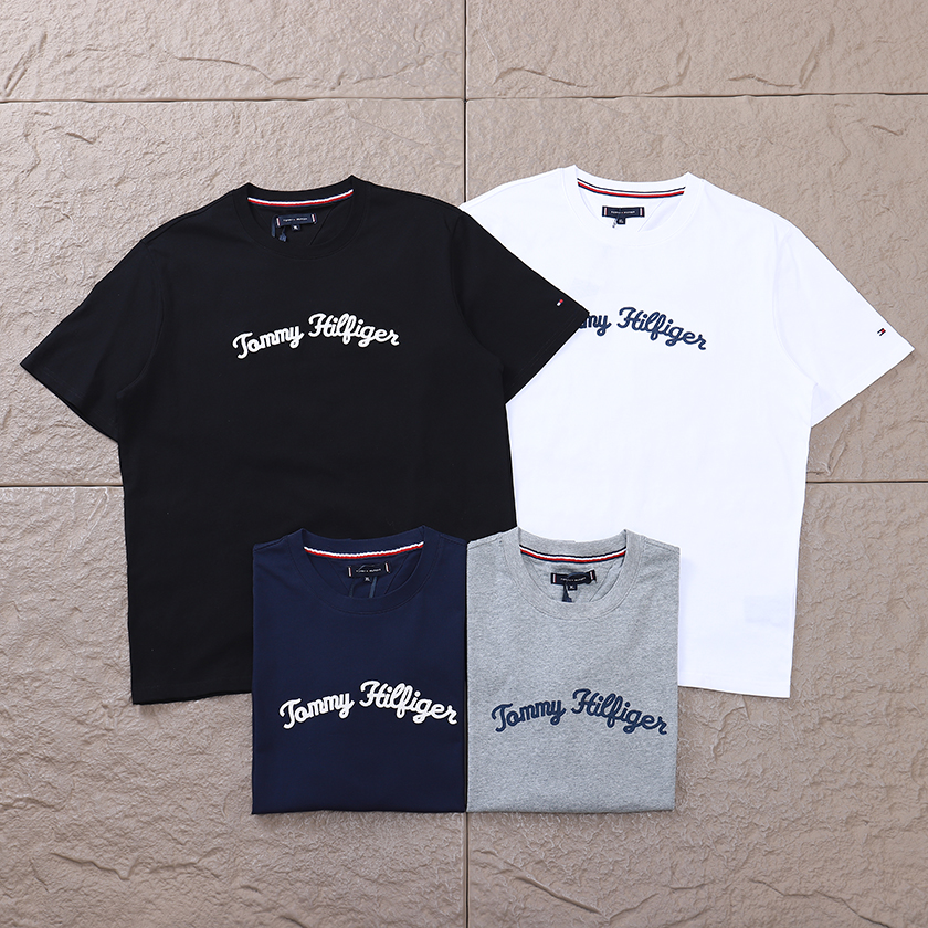TOMMY HILFIGER T-SHIRT