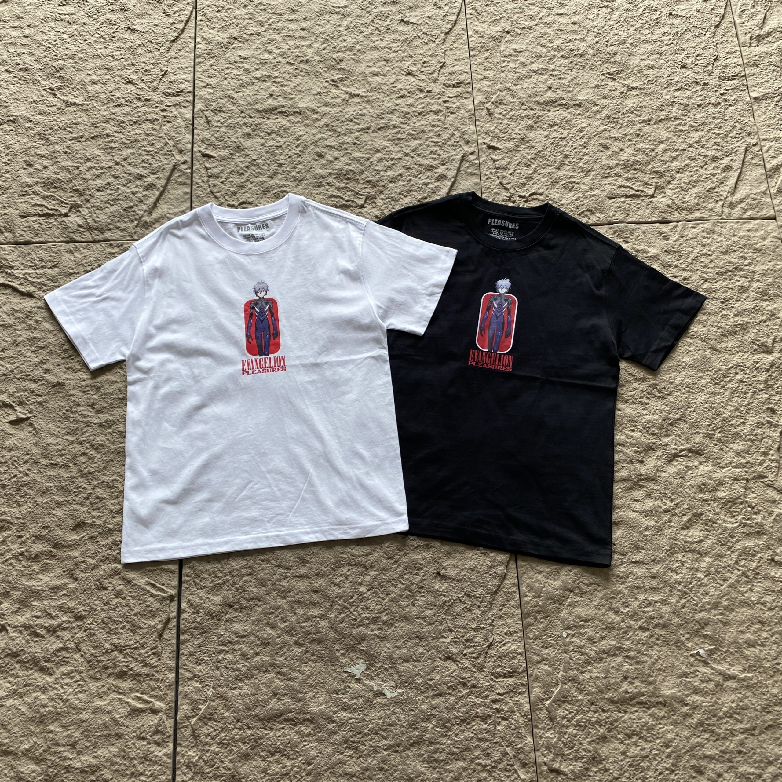 PLEASURES T-SHIRT
