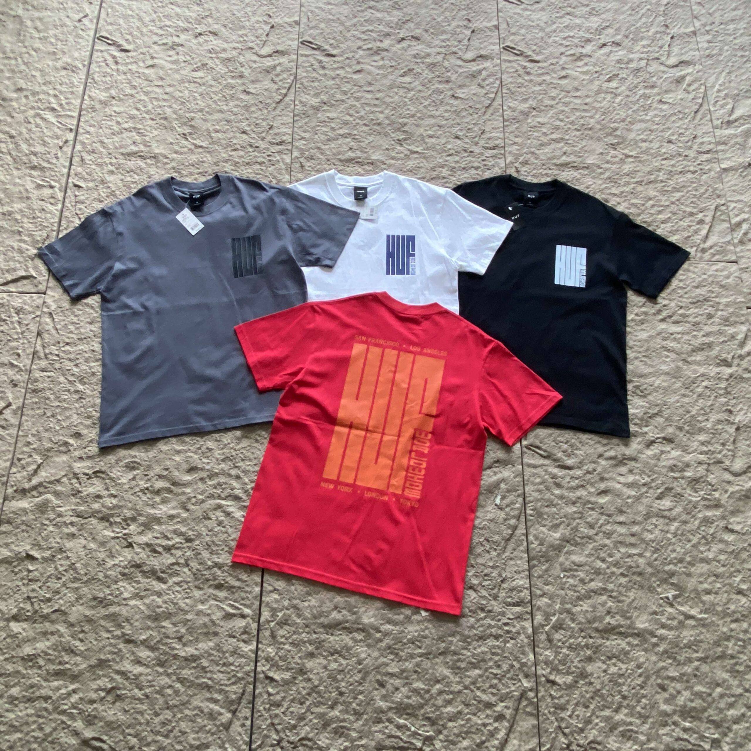 HUF T-SHIRT