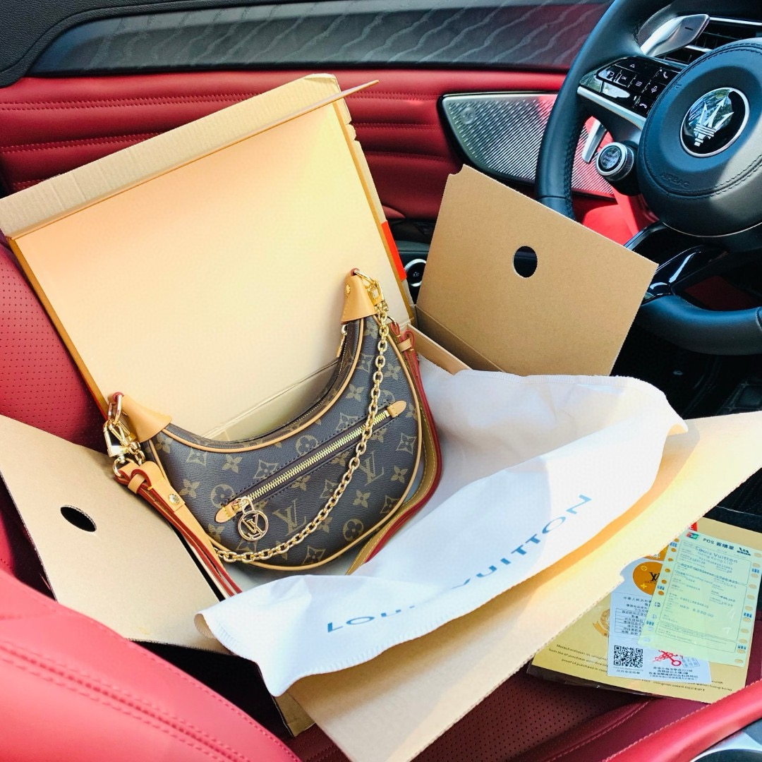 LV BAG