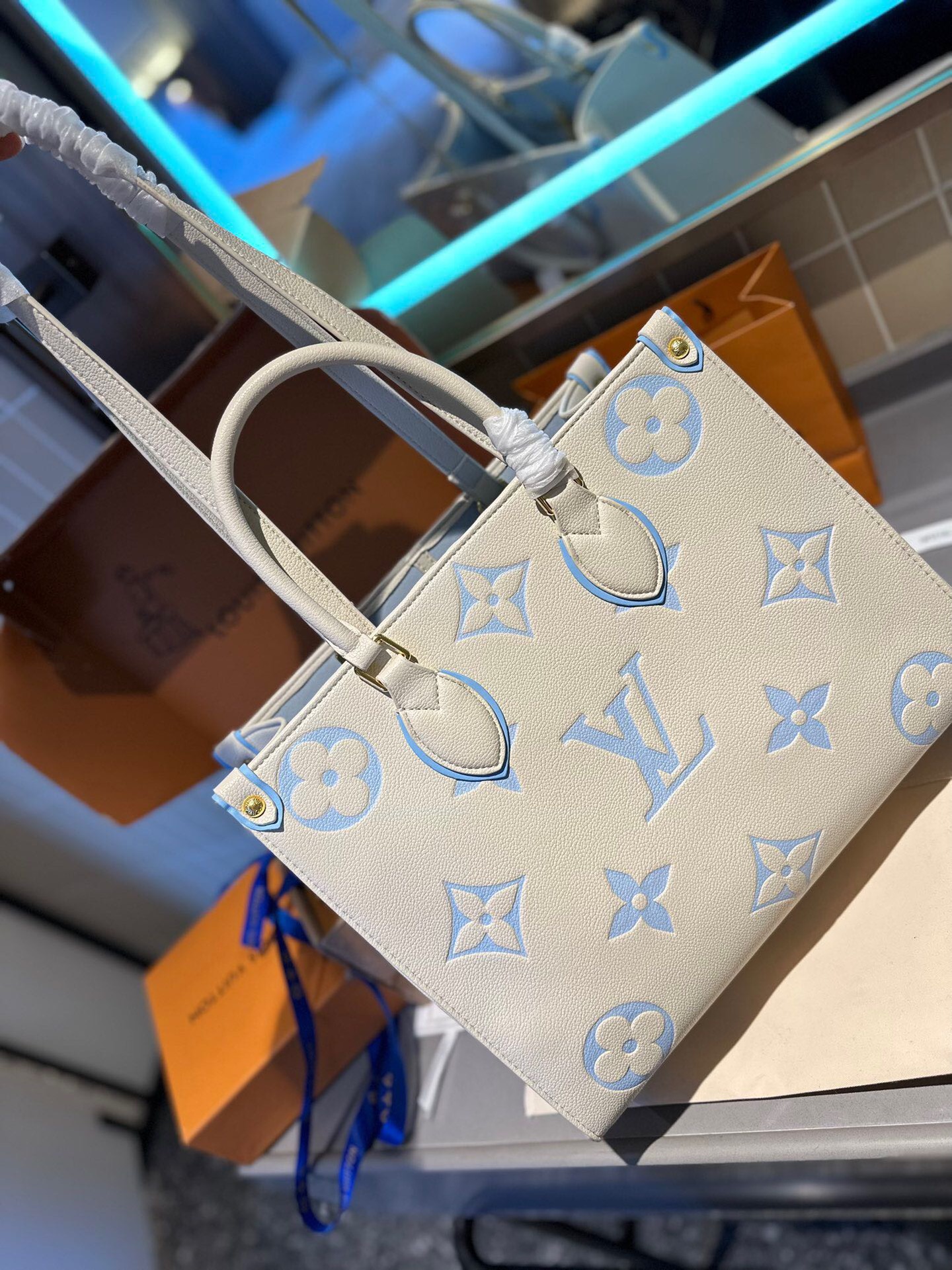 LV BAG