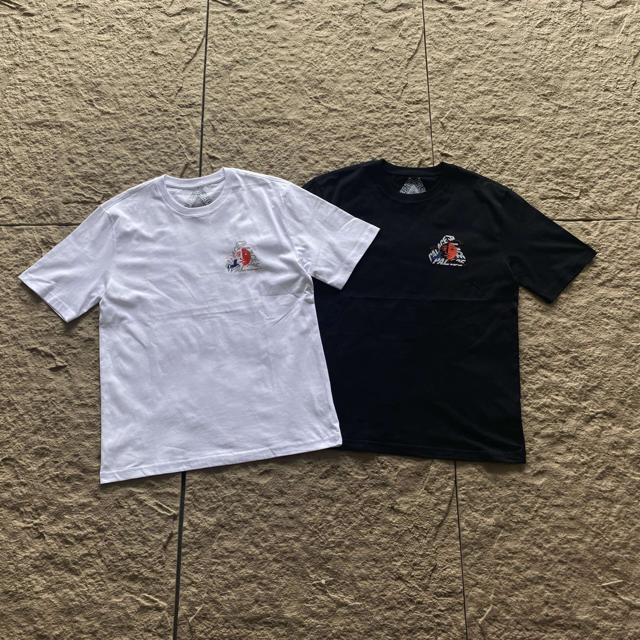 PALACE T-SHIRT
