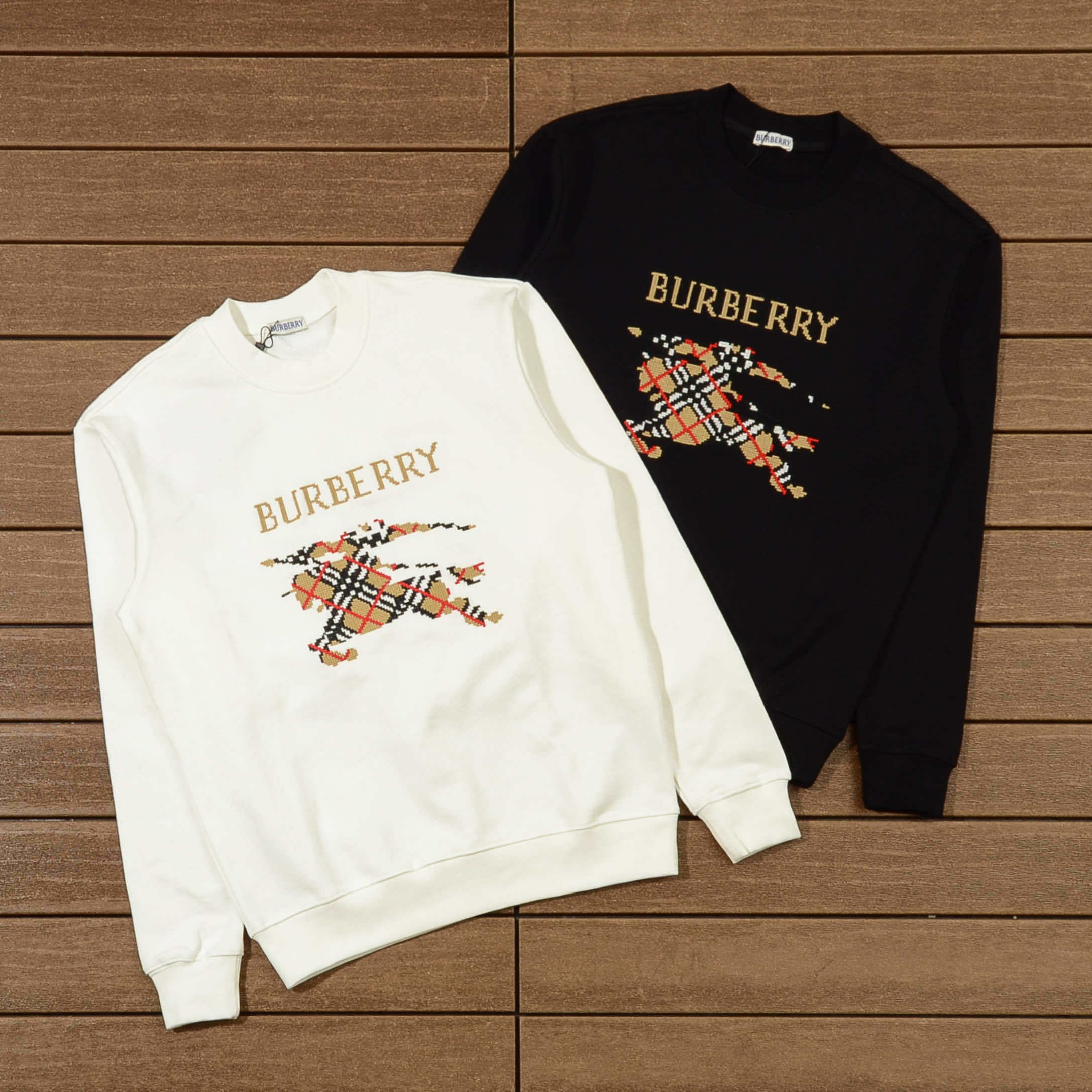 BURBERRY Свитер
