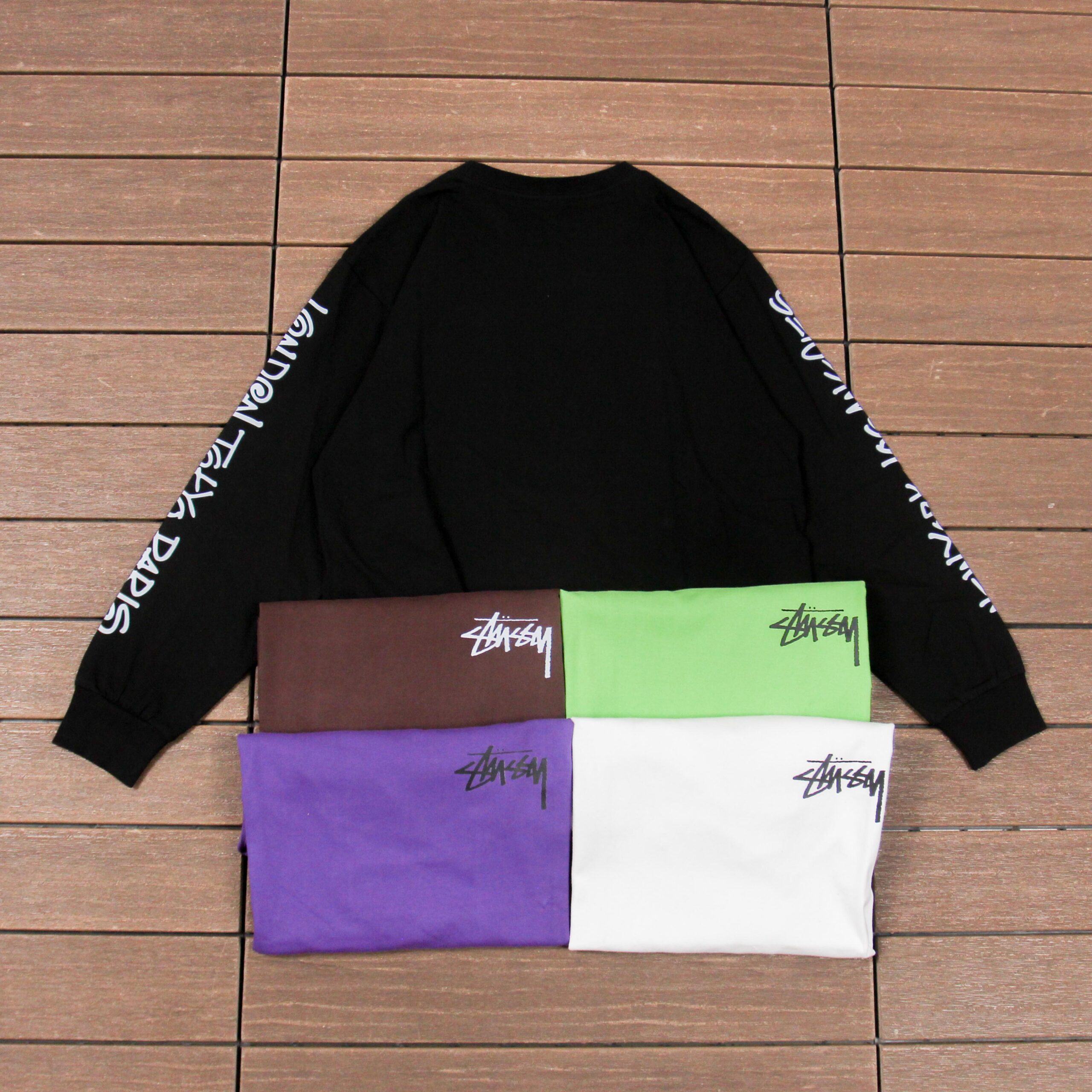 STUSSY T-SHIRT