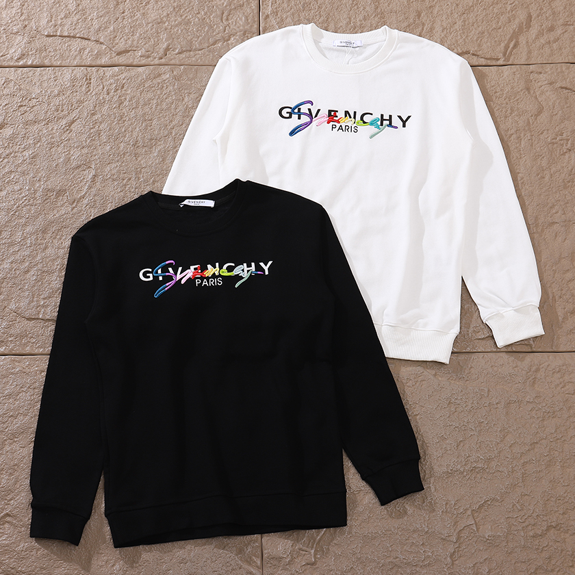 GIVENCHY SWEATER
