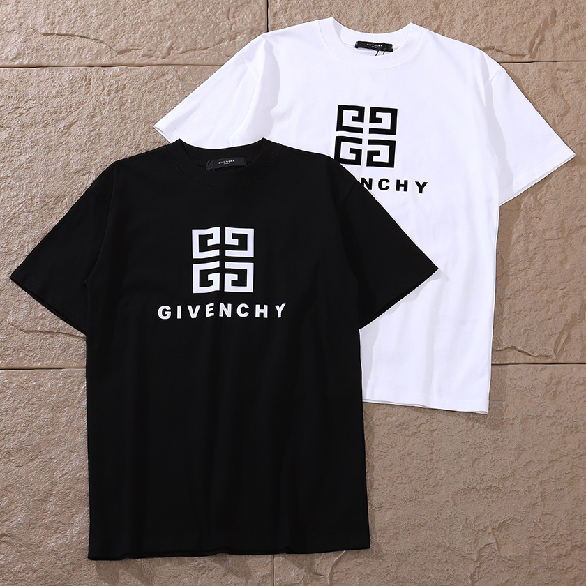 GIVENCHY T-SHIRT