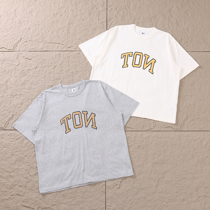 BLURHMS T-SHIRT