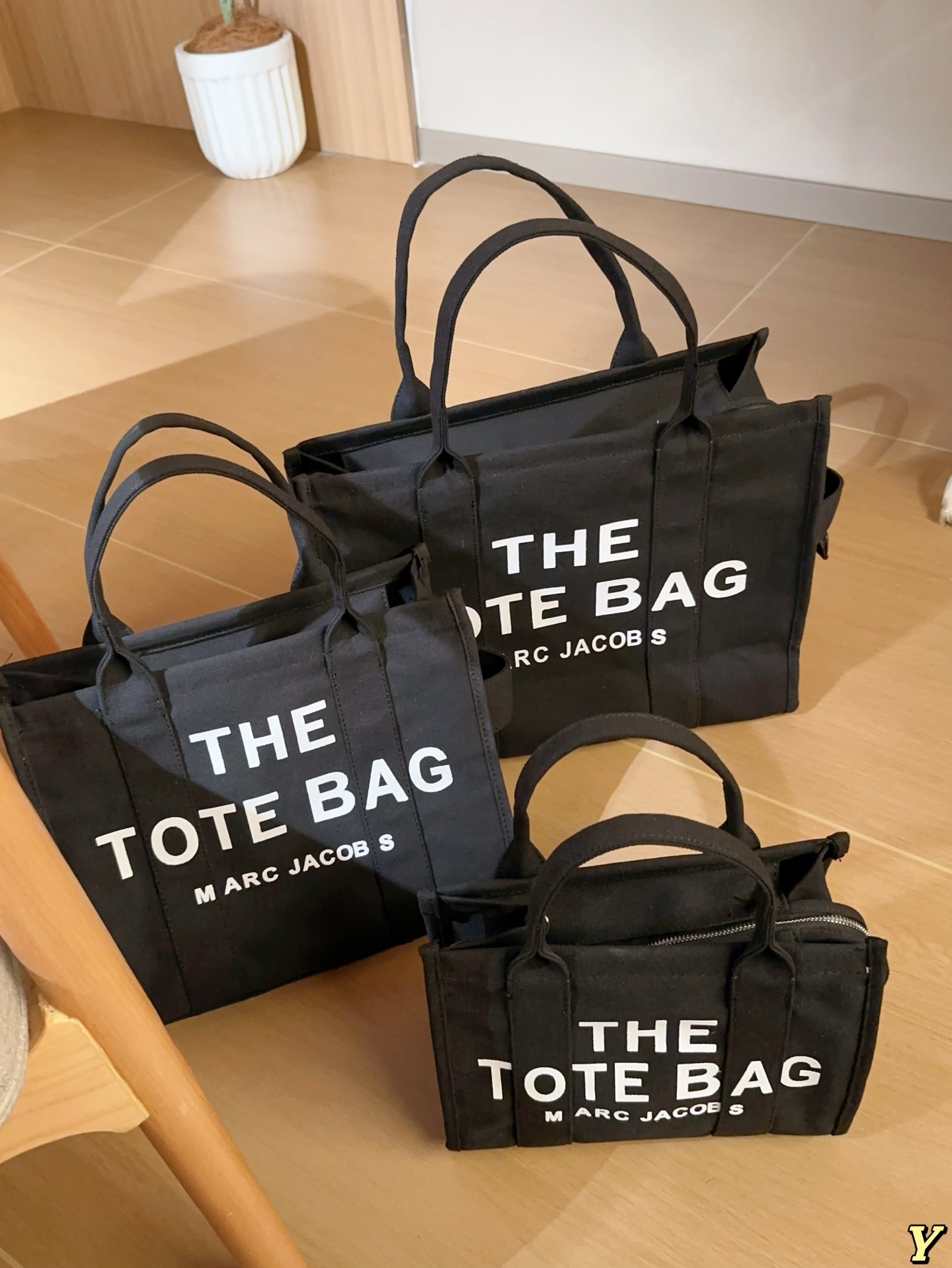 TOTE MJ BAG