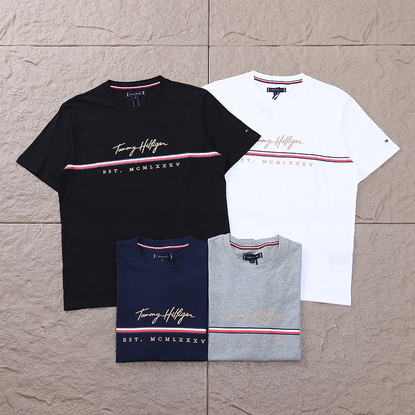 TOMMY HILFIGER T-SHIRT