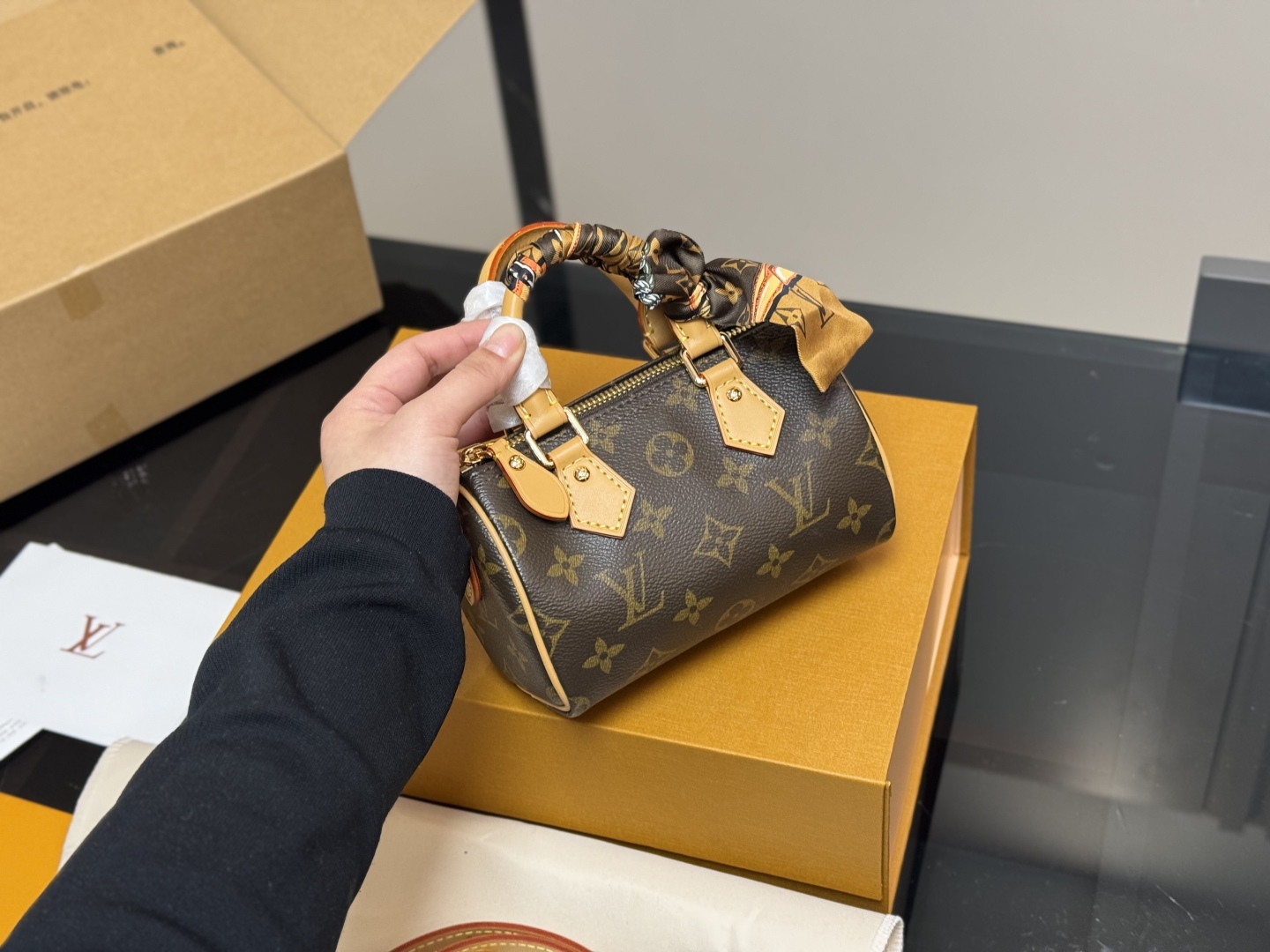 LV BAG