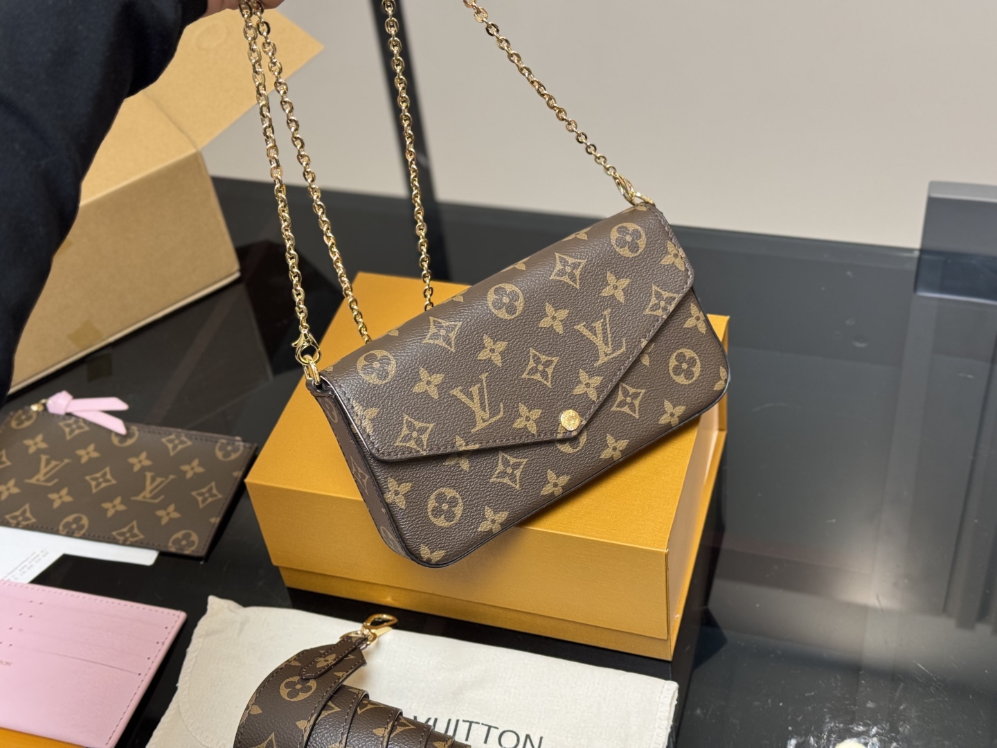 LV BAG