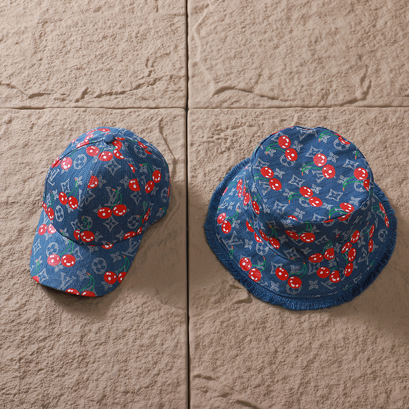 LOUIS VUITTON CAP