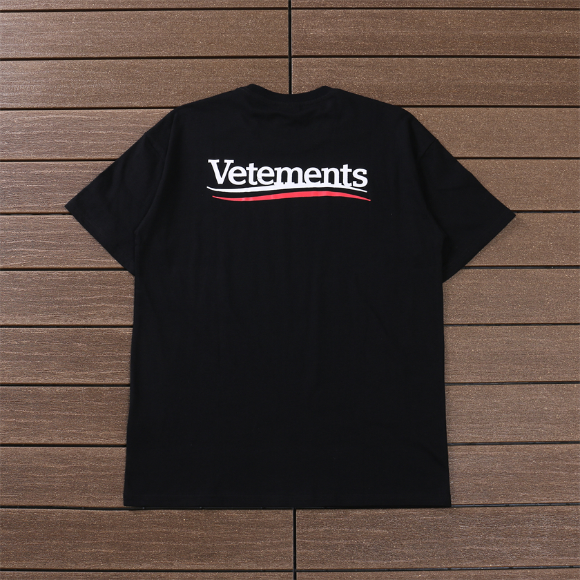 VETEMENTS T-SHIRT
