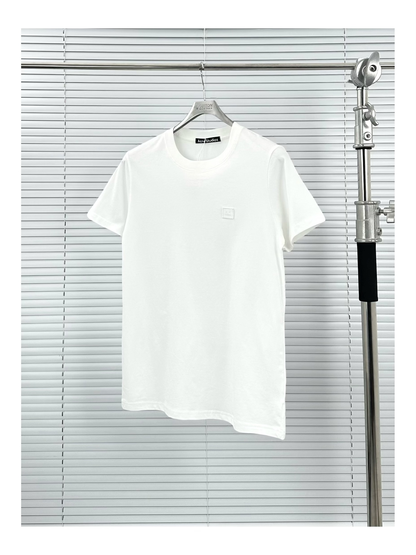 ACNE T-SHIRT