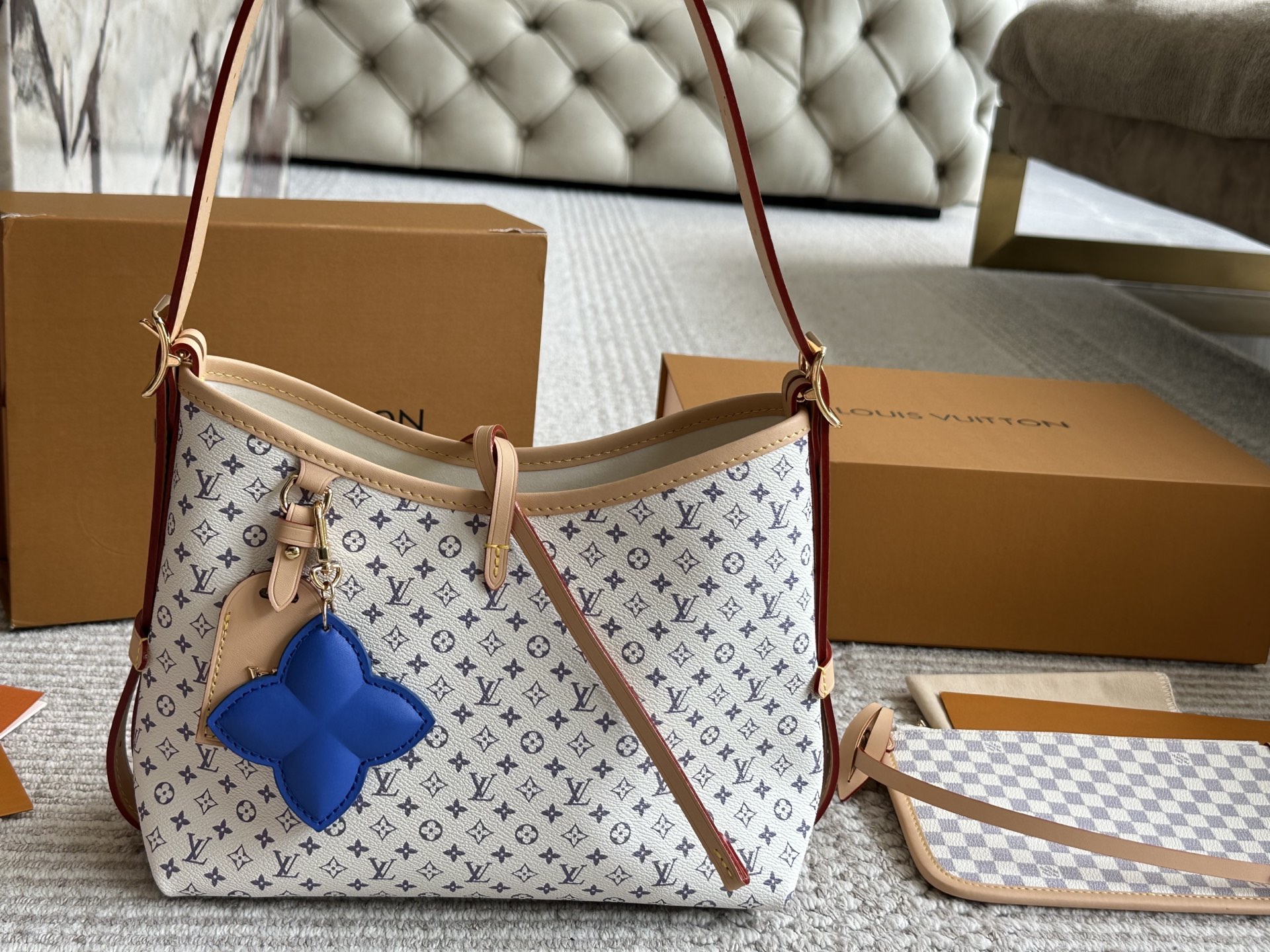 LV BAG