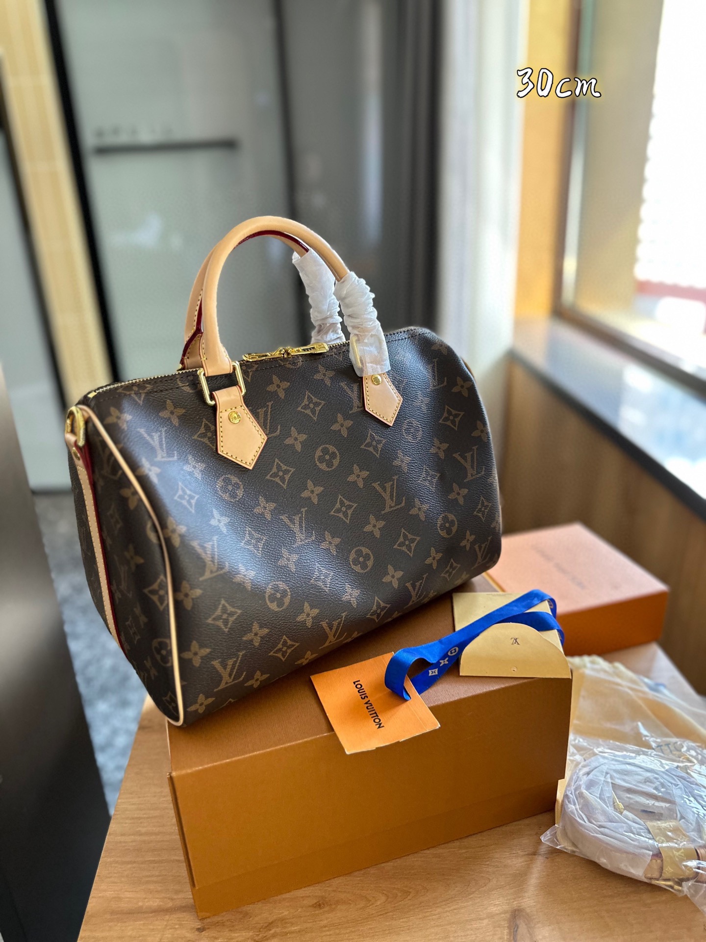 LV BAG