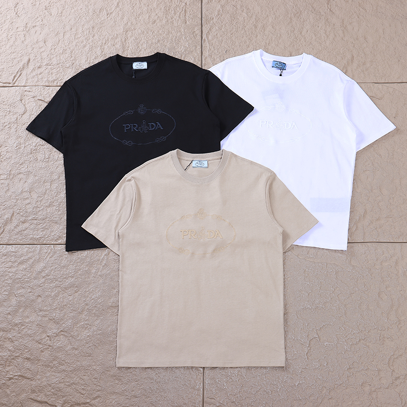 PRADA T-SHIRT