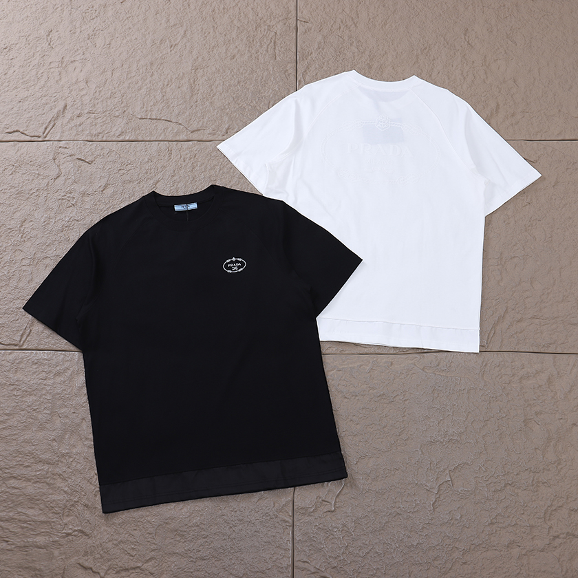 PRADA T-SHIRT