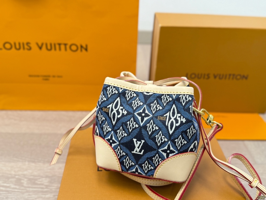 LV BAG