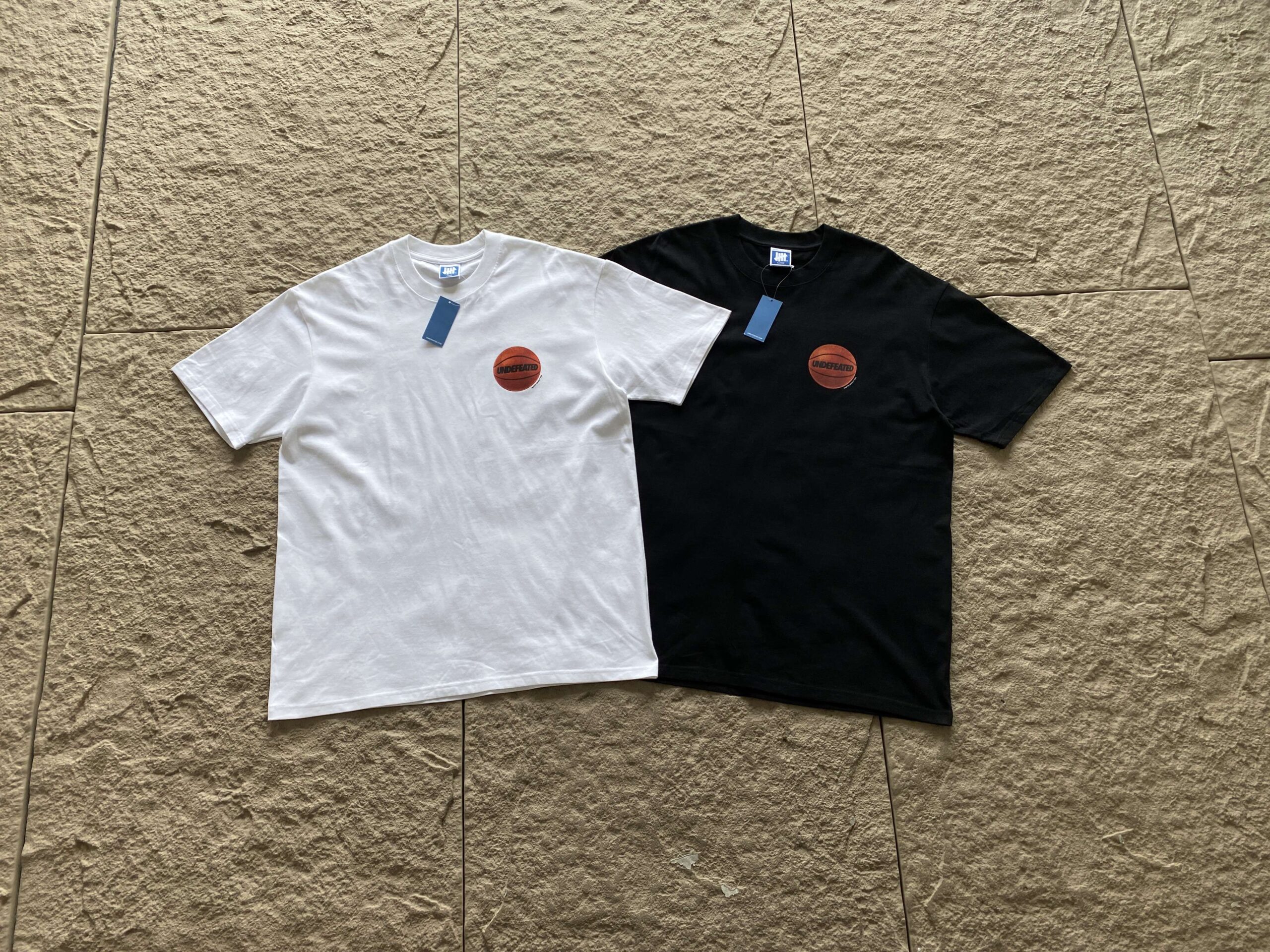 STUSSY T-SHIRT