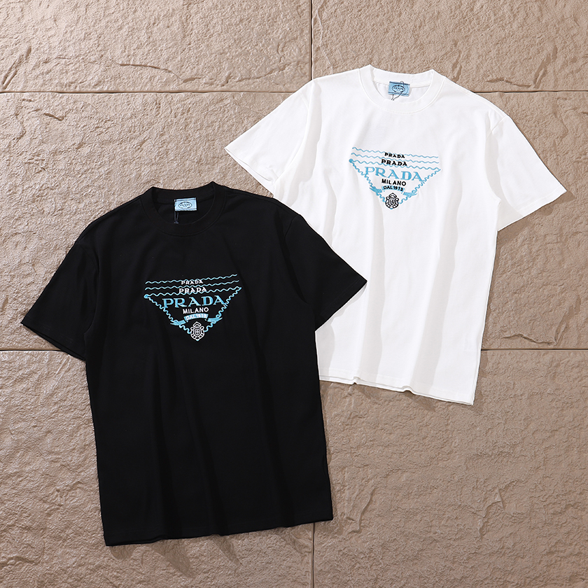 PRADA T-SHIRT