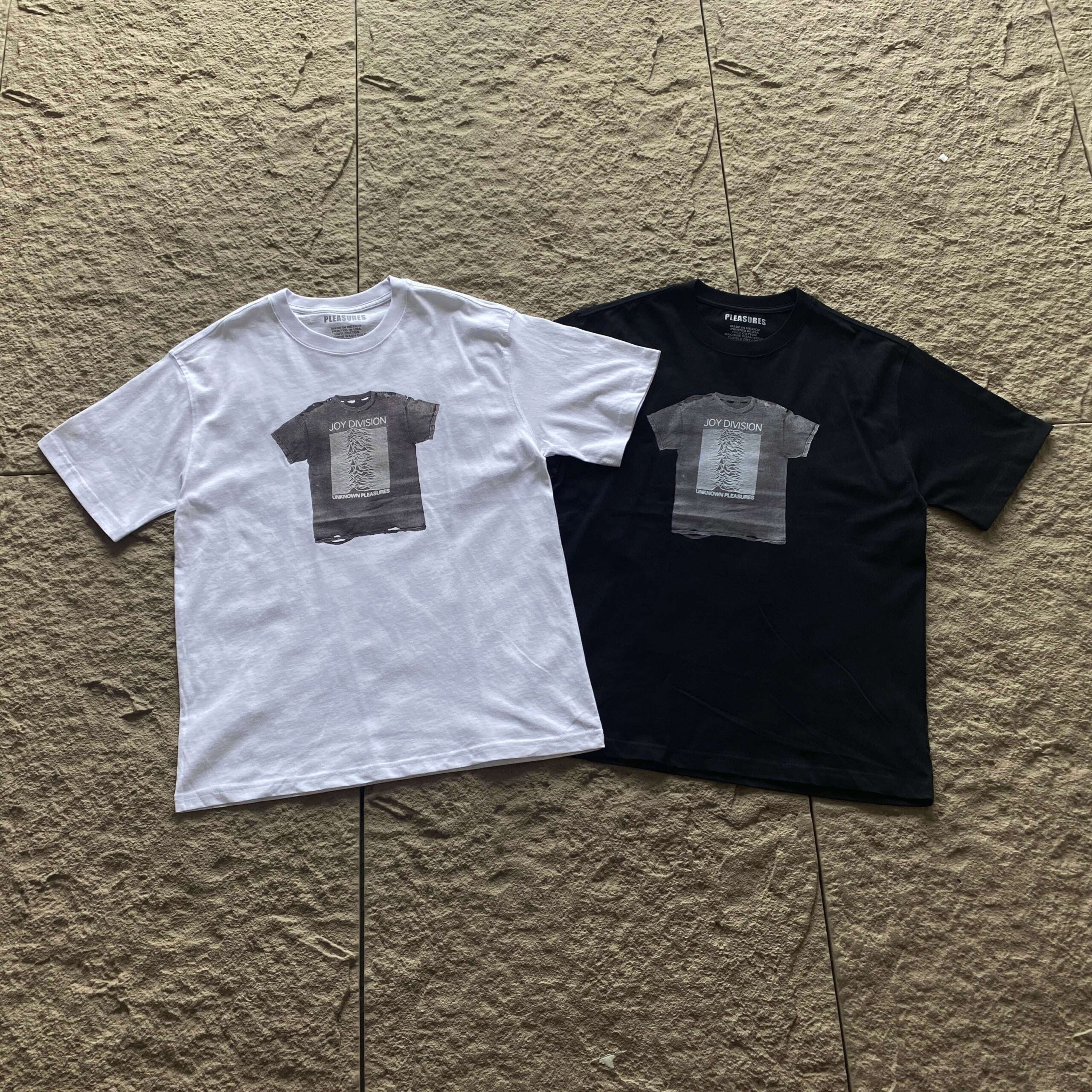 PLEASURES T-SHIRT