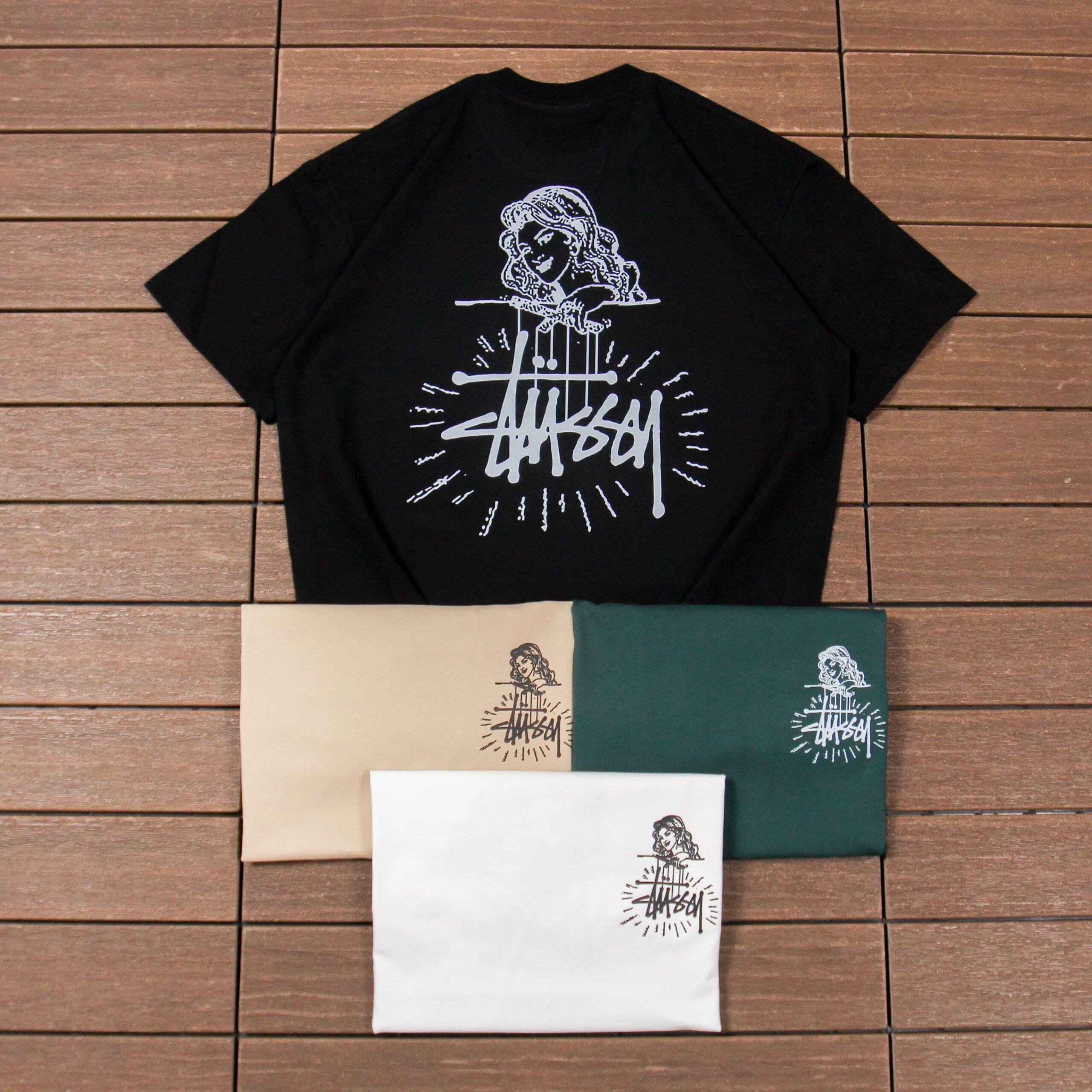 STUSSY T-SHIRT