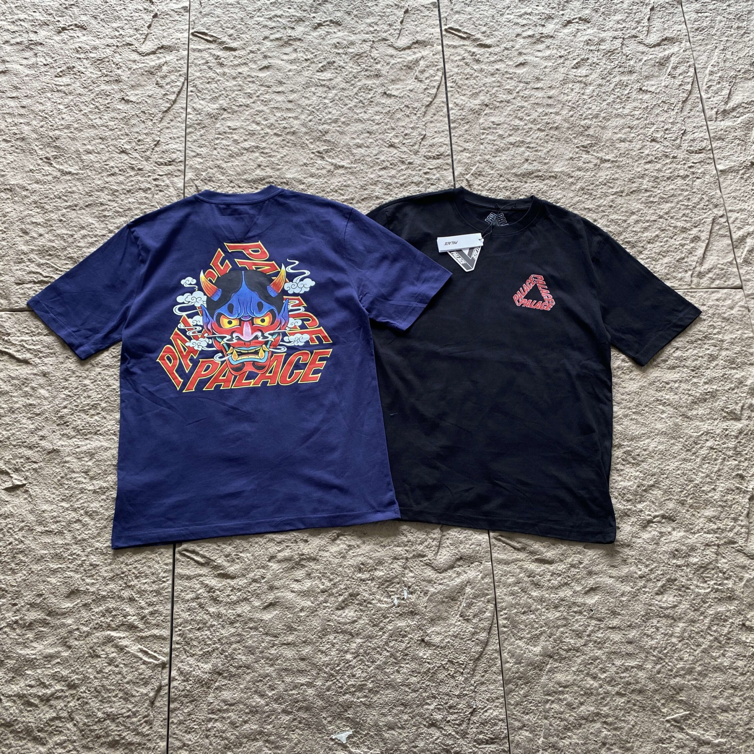 PALACE T-SHIRT