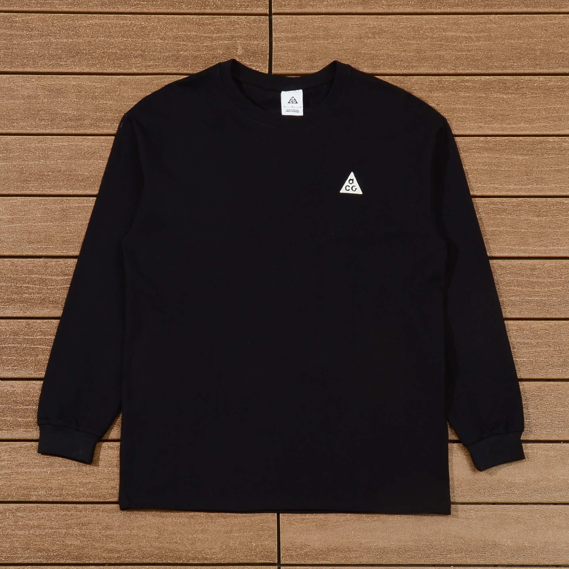 NIKE & ACG T-SHIRT