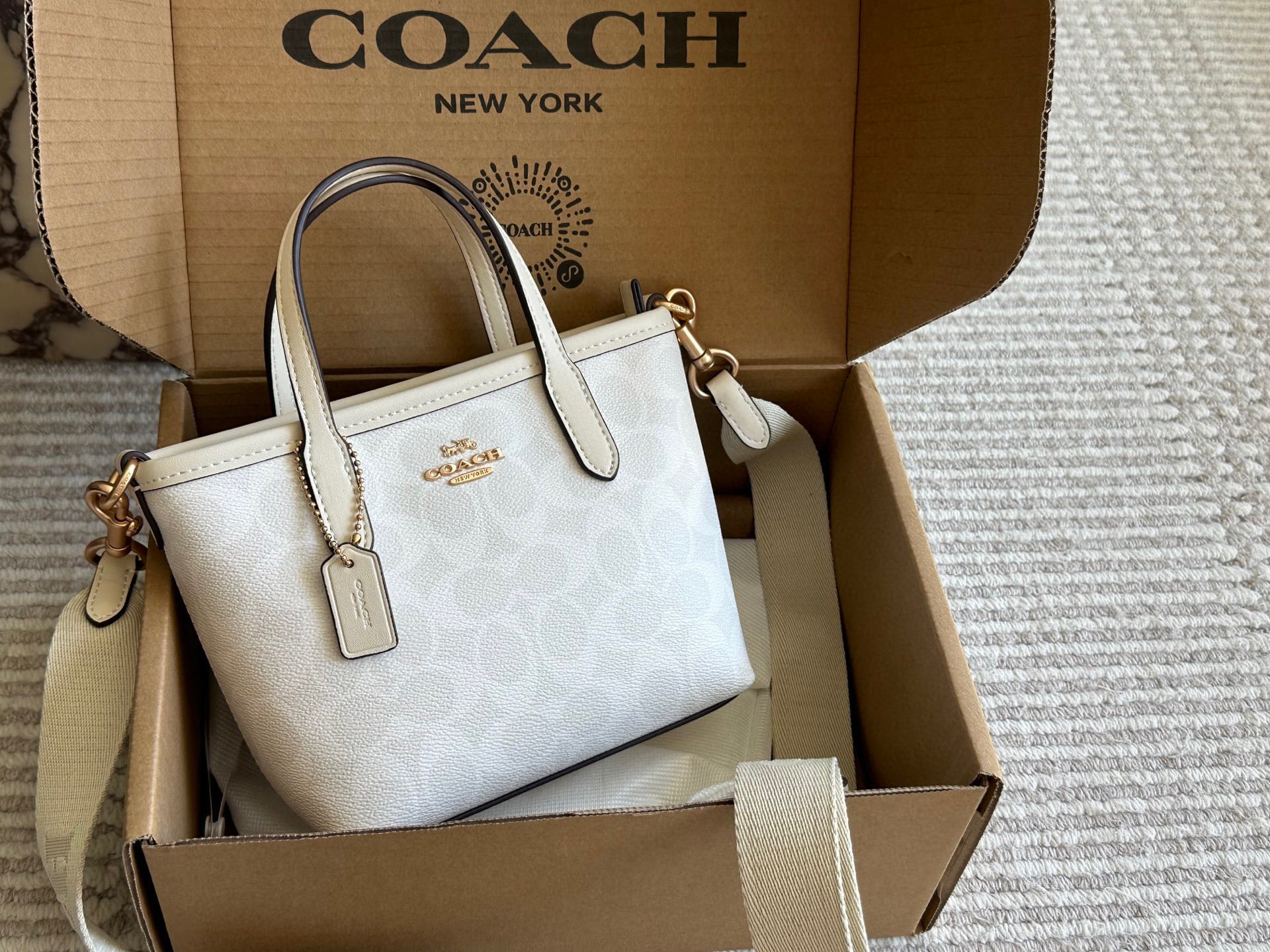 COACH BAG