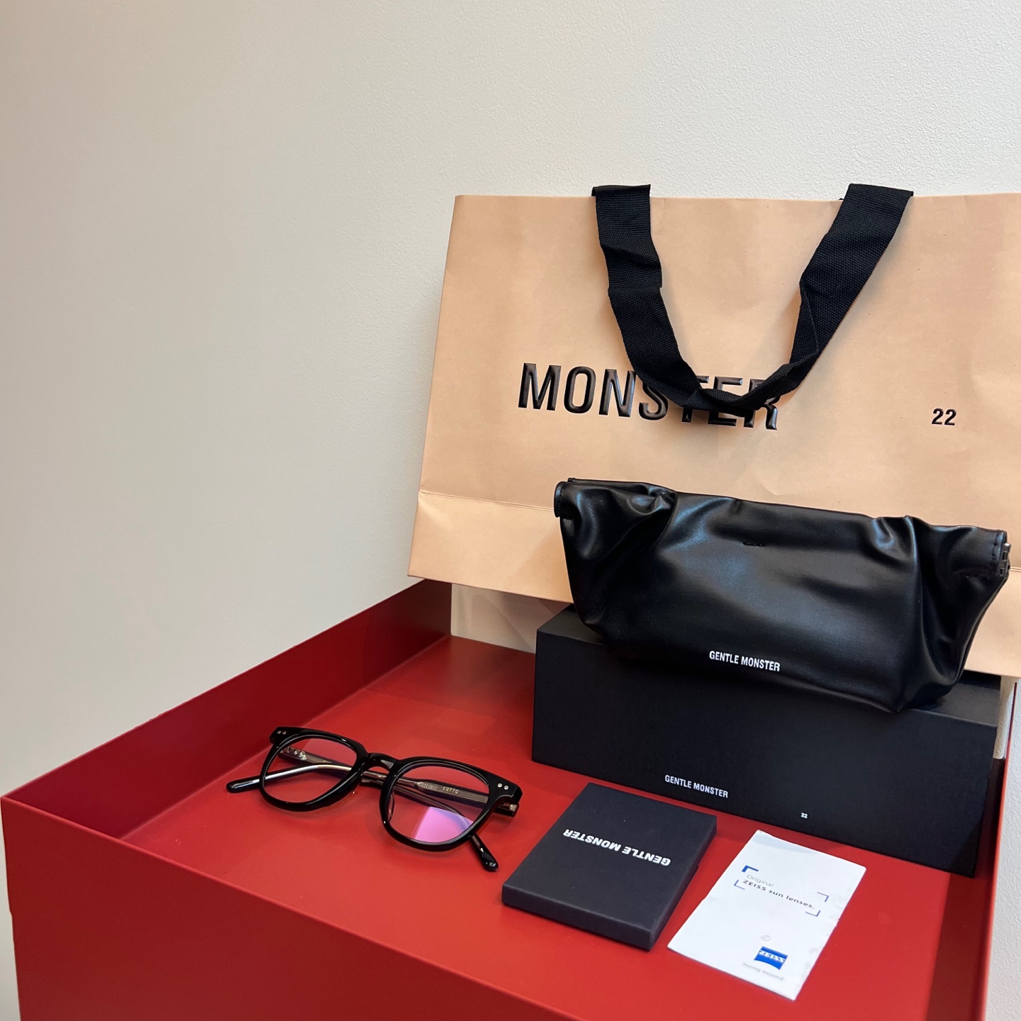 GM GLASSES