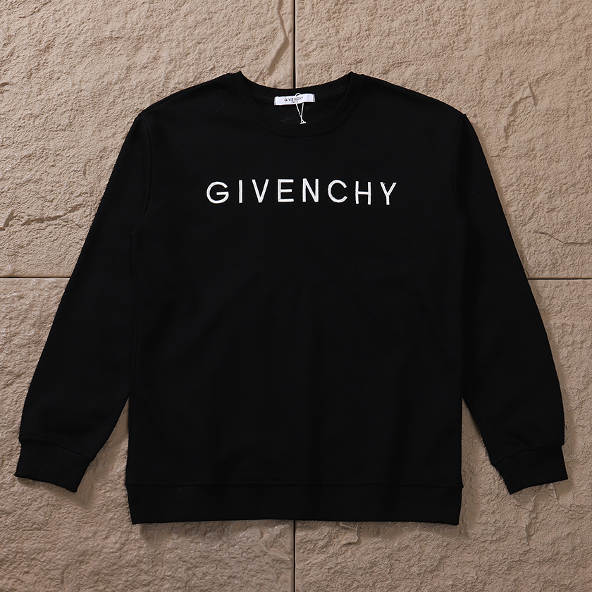 GIVENCHY Свитер