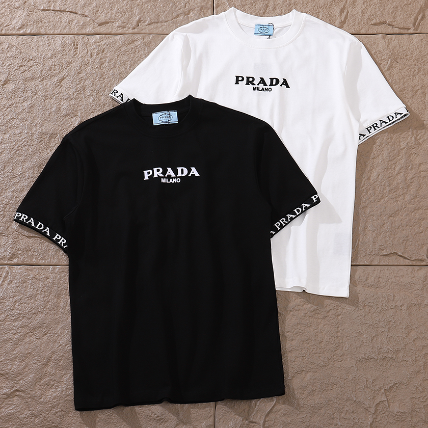 PRADA T-SHIRT